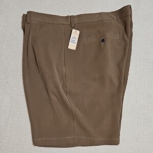 NWT Tommy Bahama Men's Tan Shorts
